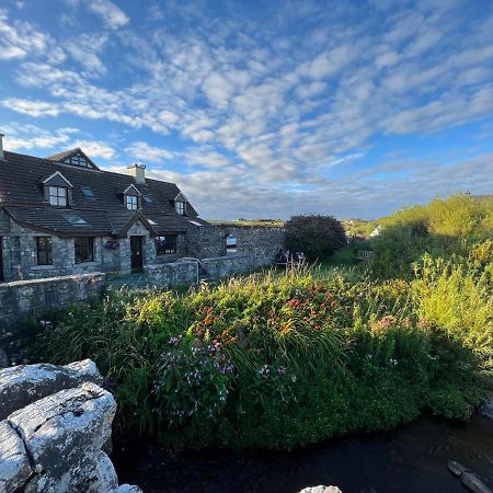 Aille River Tourist Hostel Glamping Doolin Dış mekan fotoğraf