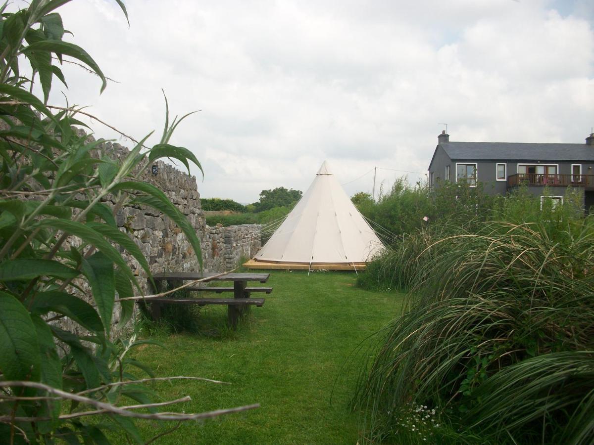 Aille River Tourist Hostel Glamping Doolin Dış mekan fotoğraf