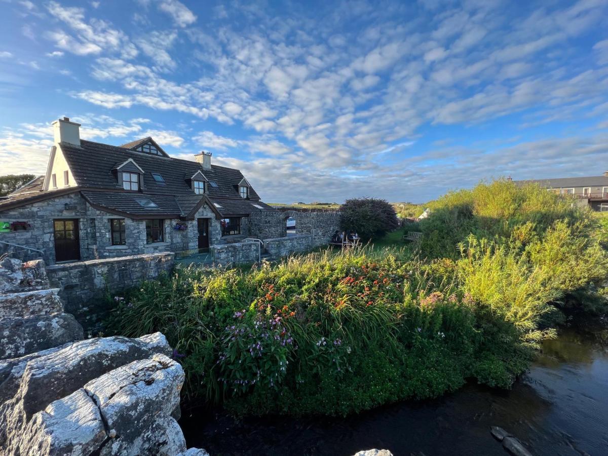 Aille River Tourist Hostel Glamping Doolin Dış mekan fotoğraf