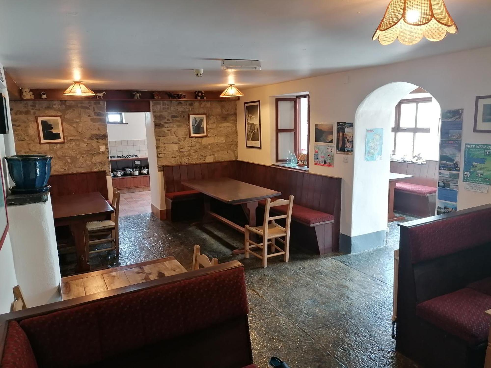 Aille River Tourist Hostel Glamping Doolin Dış mekan fotoğraf